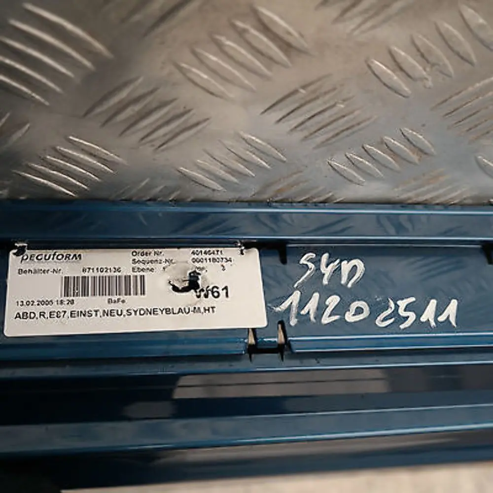 BMW 3 E87 Faldón lateral derecho Sydney Blau Blue - A19 - SKU 0032948-SYD3 - Número de pieza 51770032948