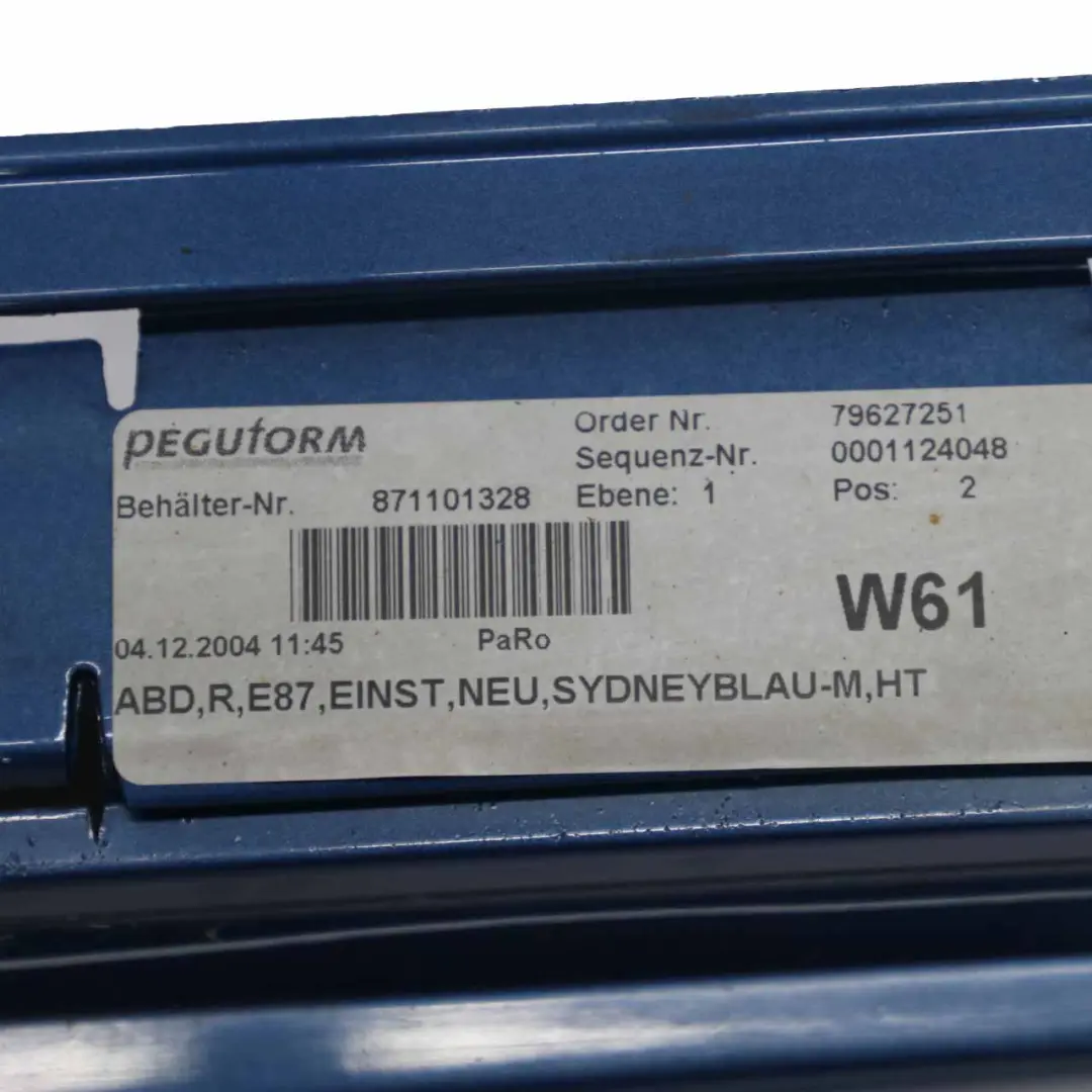 Nakładka Próg Prawy Niebieski Sydneyblau - A19 do BMW E87 o numerze 0032948 BMW E87 Nakładka Próg Prawy Niebieski Sydneyblau - A19 - SKU 0032948-SYD - Numer Części 0032948