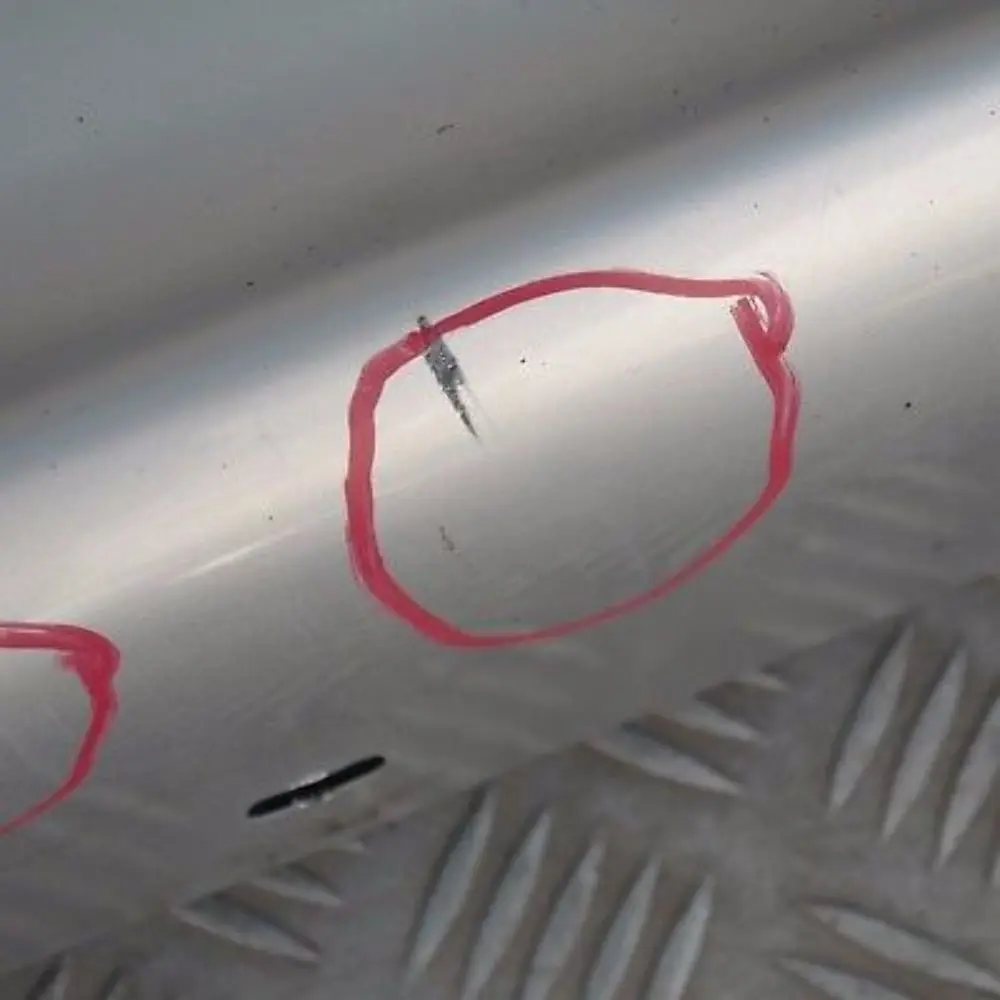 Schwellerleiste Blende Schweller rechts Titansilber Sliber für BMW 1 er 17 E87 mit Teilenummer 32948 BMW 1 er 17 E87 Schwellerleiste Blende Schweller rechts Titansilber Sliber - SKU 0032948-TS17 - Teilenummer 32948