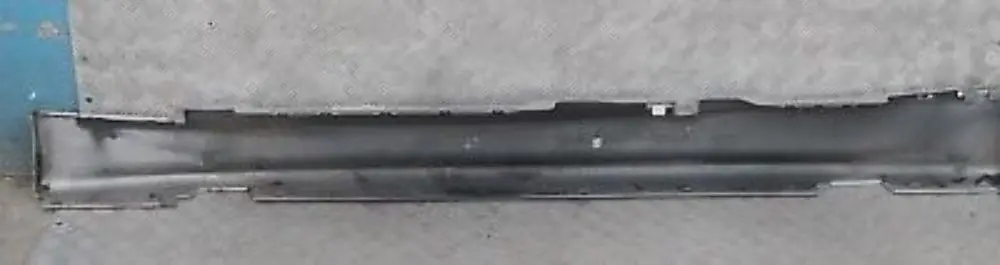 Sill Strip Side Skirt Right O/S Titansilber Silver Metallic to BMW 1 SERIES 18 E87 with Part number 32948 BMW 1 SERIES 18 E87 Sill Strip Side Skirt Right O/S Titansilber Silver Metallic - SKU 0032948-TS18 - Part number 32948