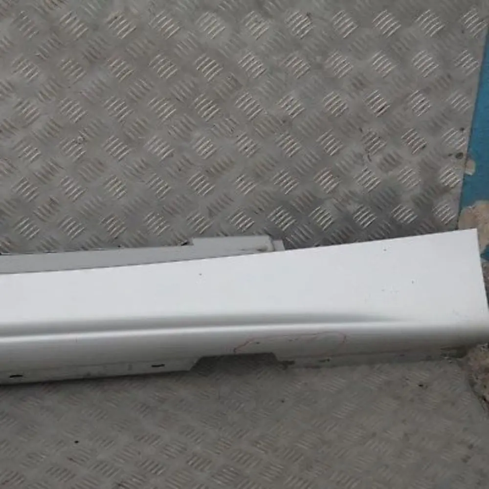  BMW8 E87 Listello Portiera Apertura Gonna Destra Argento-Titanio Sliber - SKU 0032948-TS18 - Numero di parte 32948