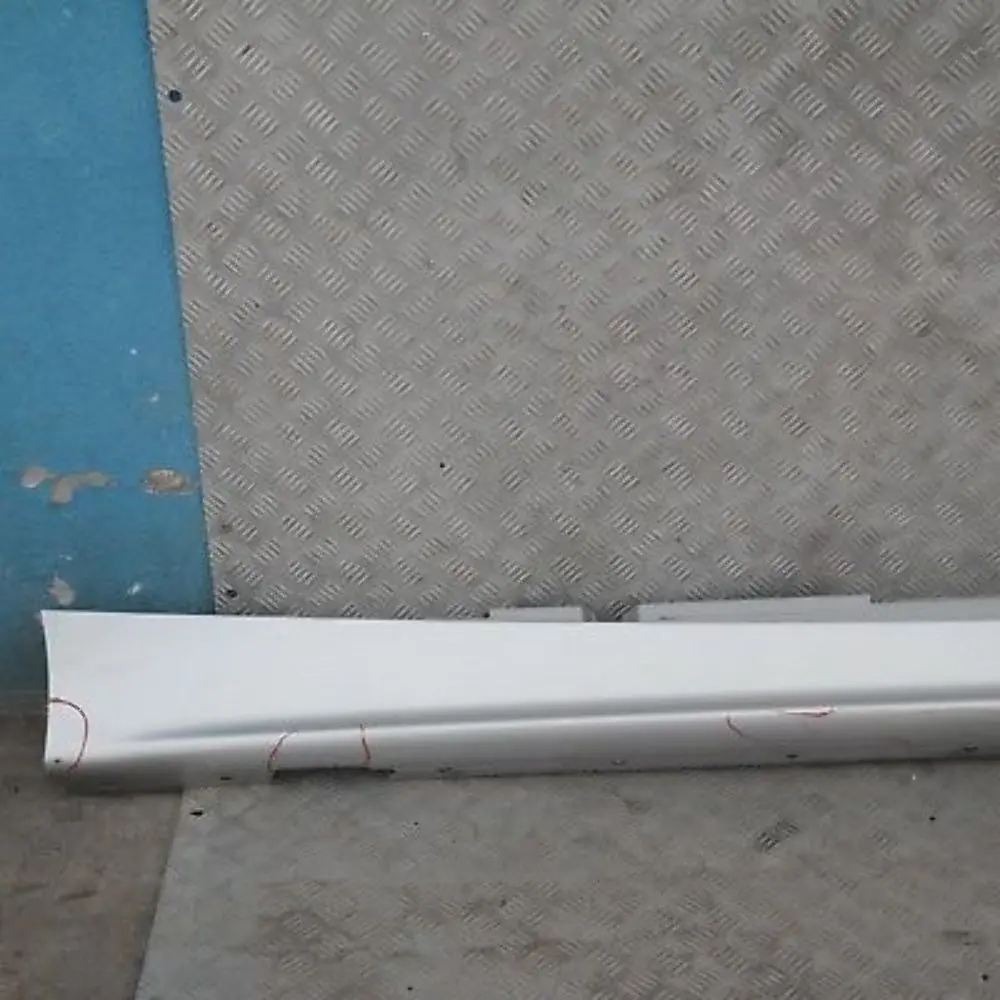 BMW 1 SERIES 19 E87 Sill Strip Side Skirt Right O/S Titansilber Silver Metallic - SKU 0032948-TS19 - Part number 32948
