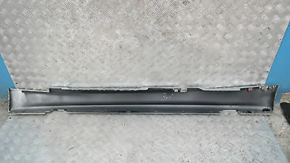 BMW E87 Listello Portiera Apertura Gonne Destra Argento-Titanio Sliber - SKU 0032948-TS5 - Numero di parte 51770032948