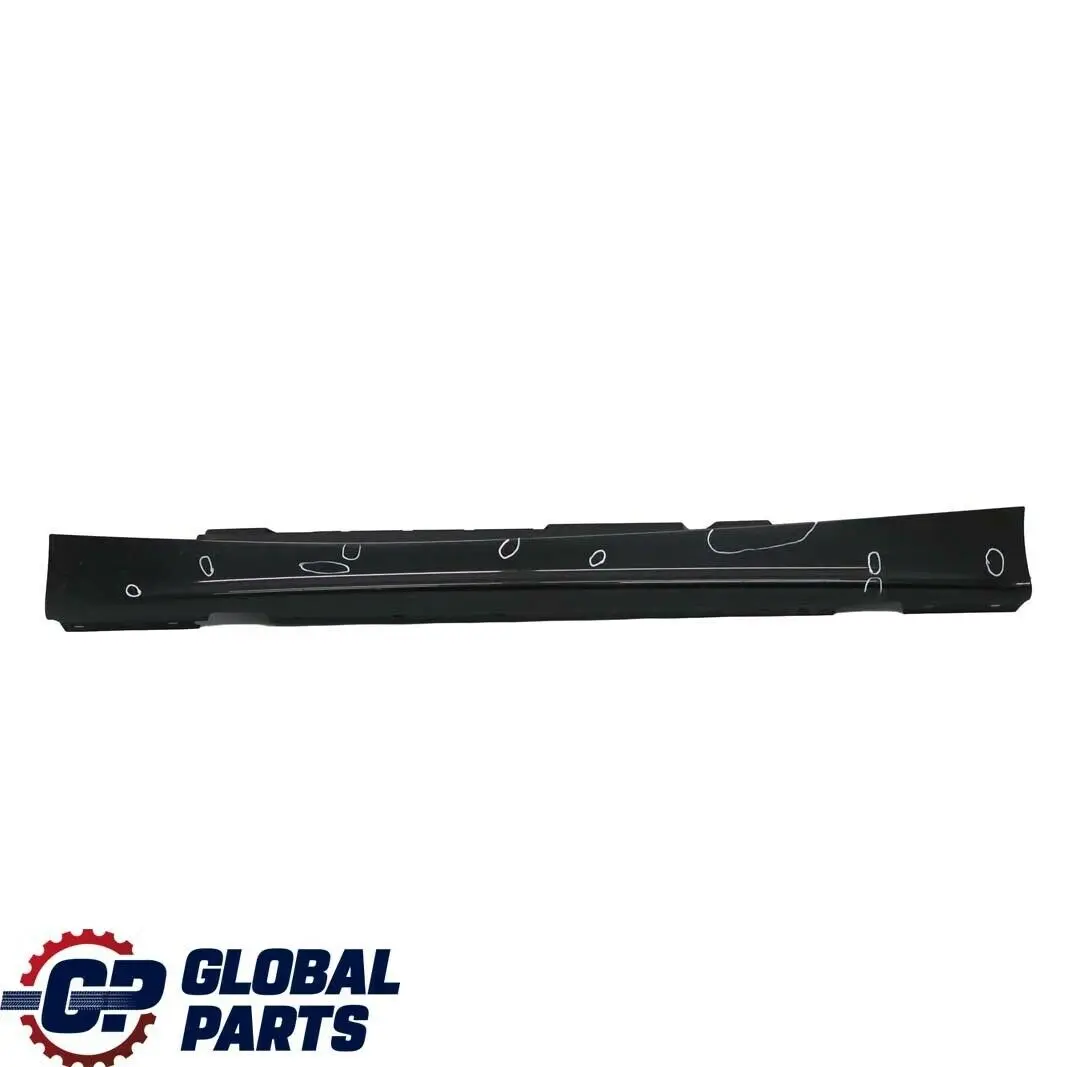 Listello portiera Apertura Gonna sx Black Zaffiro Metallizzato per BMW er E87 con numero di parte 32949 BMW er E87 Listello portiera Apertura Gonna sx Black Zaffiro Metallizzato - SKU 0032949-BS10 - Numero di parte 32949