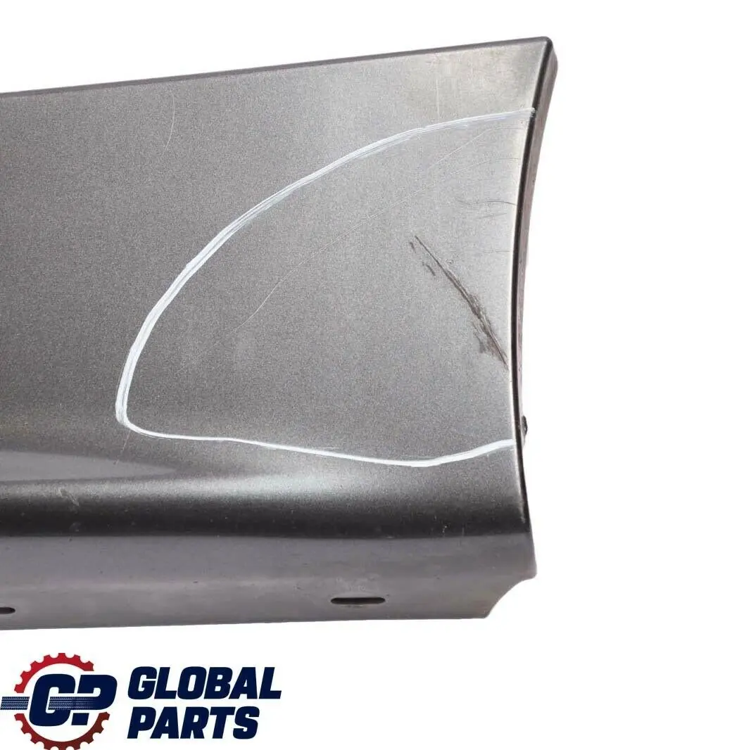 Faldon lateral izquierdo Sparkling Graphite Metallic para BMW 5 E87 con número de pieza 51770032949 BMW 5 E87 Faldon lateral izquierdo Sparkling Graphite Metallic - SKU 0032949-SG5 - Número de pieza 51770032949