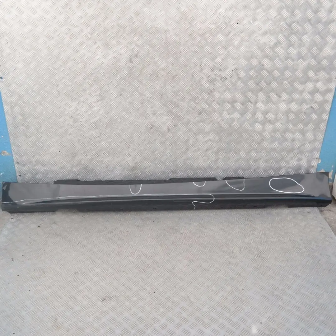 Bas de Porte Couverture Seuil a Gauche Noir Sapphire Metallique pour BMW 1 17 E87 à propos du numéro de pièce 32949 BMW 1 17 E87 Bas de Porte Couverture Seuil a Gauche Noir Sapphire Metallique - SKU 0032949-BS17 - Numéro de pièce 32949