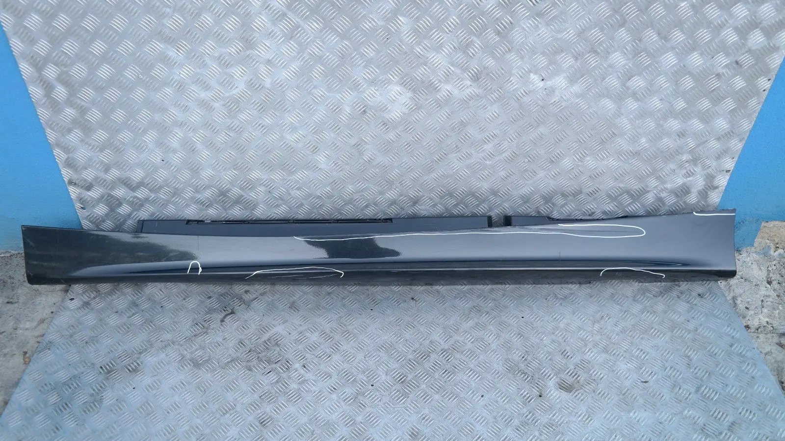 BMW E87 Sill Strip Faldón Lateral Izquierdo Negro Zafiro Metálico - 475