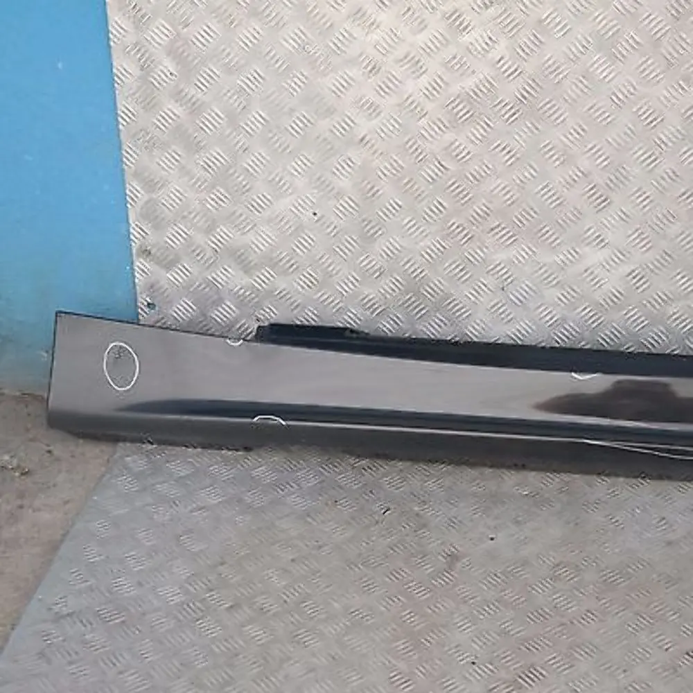 Bas de Porte Couverture Seuil a Gauche Noir Sapphire Metallise pour BMW 1 E87 à propos du numéro de pièce 32949 BMW 1 E87 Bas de Porte Couverture Seuil a Gauche Noir Sapphire Metallise - SKU 0032949-BS9 - Numéro de pièce 32949