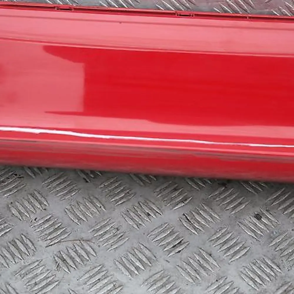 BMW E87 Schwellerleisten Seitenschweller Links Japanrot - 438 - SKU 0032949-JR - Teilenummer 51770032949