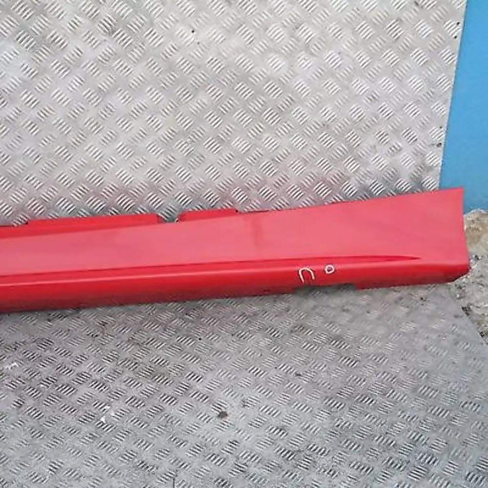 BMW E87 Faldón Lateral Izquierdo Lado Izquierdo Japón - 438 - SKU 0032949-JR4 - Número de pieza 51770032949