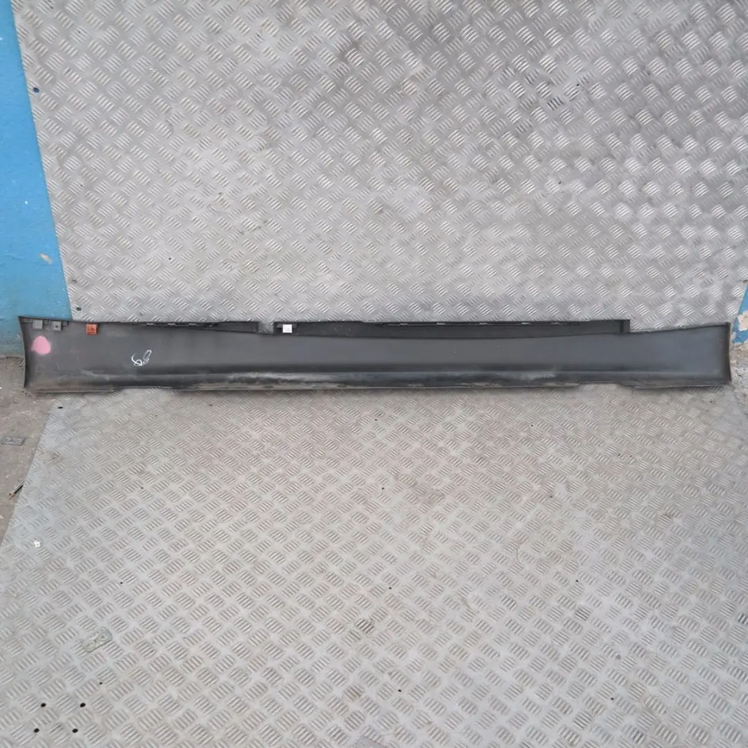 BMW 1 E87 Bas de Porte Couverture Seuil a Gauche Quartzbleu Bleu - SKU 0032949-QB18 - Numéro de pièce 32949