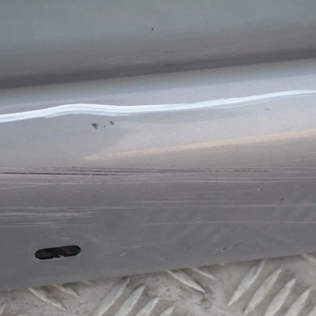 BMW E87 Nakładka próg lewy Quarzblau A18 - SKU 0032949-QB20 - Numer Części 32949