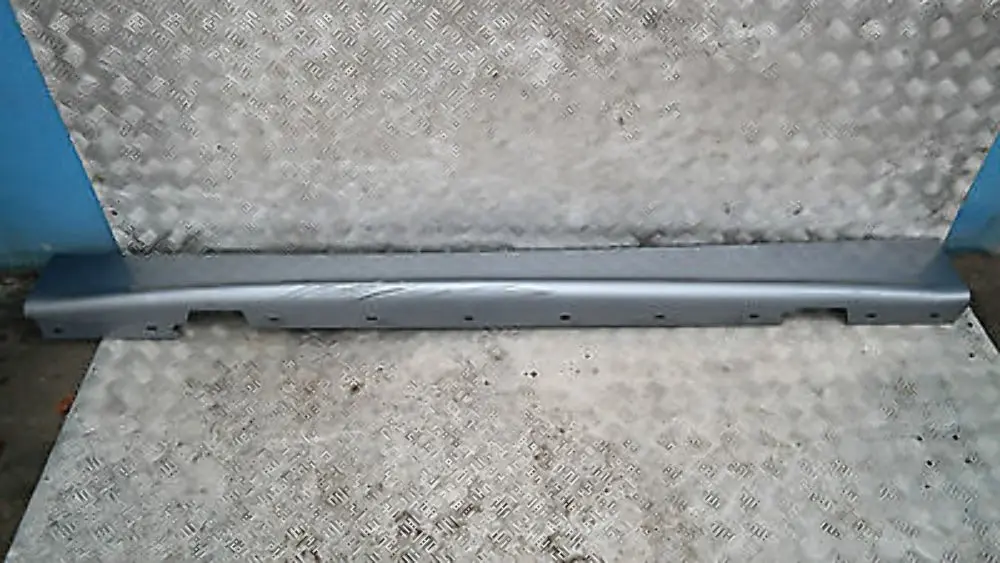 BMW 1 SERIES 7 E87 Sill strip side skirt left N/S Quarzblau Blue Metallic A18 - SKU 0032949-QB7 - Part number 51770032949