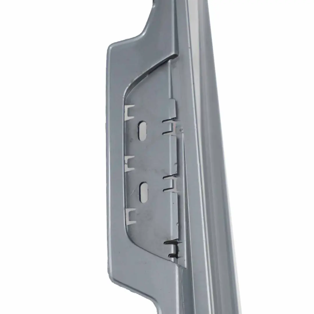 Bas Caisse Jupe Laterale Gauche Quarzblau Blue Metallic - A18 pour BMW E87 à propos du numéro de pièce 0032949 BMW E87 Bas Caisse Jupe Laterale Gauche Quarzblau Blue Metallic - A18 - SKU 0032949-QB9 - Numéro de pièce 0032949