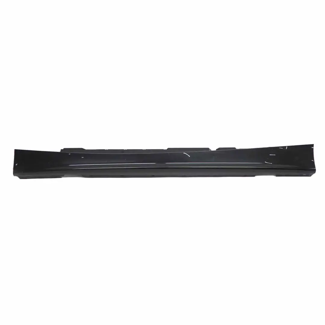BMW 1 er E87 Bas de porte Couverture Seuil gauche de coloris noir 2 - SKU 0032949-SCH1 - Numéro de pièce 51770032949