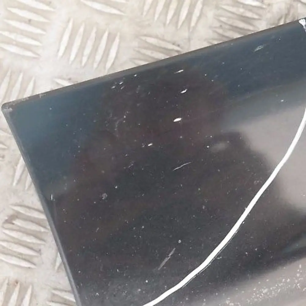 Nakładka próg lewy schwarz II 668 do BMW 1 E87 o numerze 32949 BMW 1 E87 Nakładka próg lewy schwarz II 668 - SKU 0032949-SCH19 - Numer Części 32949