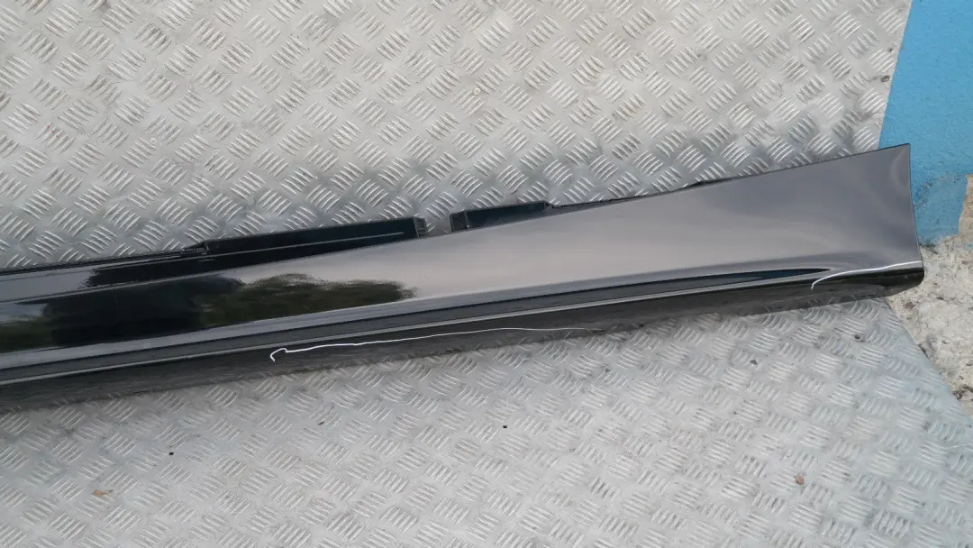 BMW 1 SERIES 7 E87 Sill strip side skirt left N/S BLACK 2 SCHWARZ II - 668 - SKU 0032949-SCH7 - Part number 51770032949