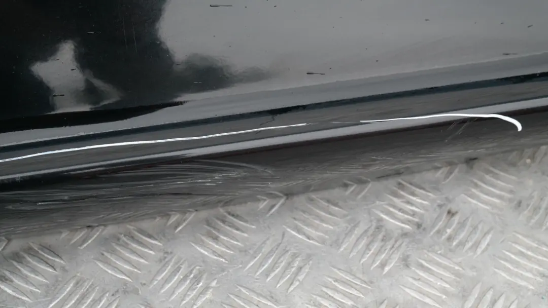 BMW 1 er E87 Schwellerleiste Blende Schweller links Schwarz 2 - SKU 0032949-SCH8 - Teilenummer 51770032949