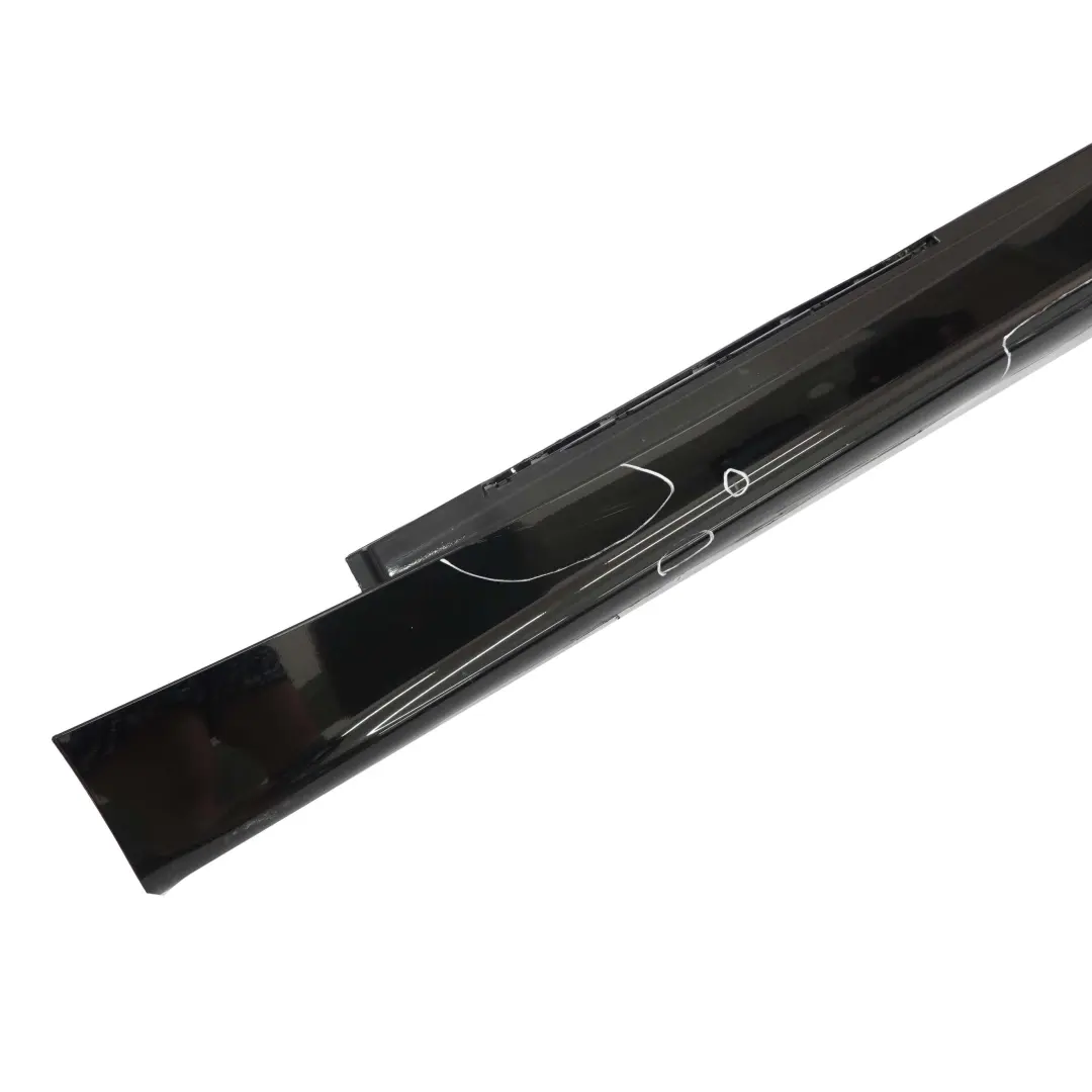 BMW E87 Sill Strip Faldón Lateral Izquierdo Negro 2 Schwarz II - 668 - SKU 0032949-SCH - Número de pieza 51770032949