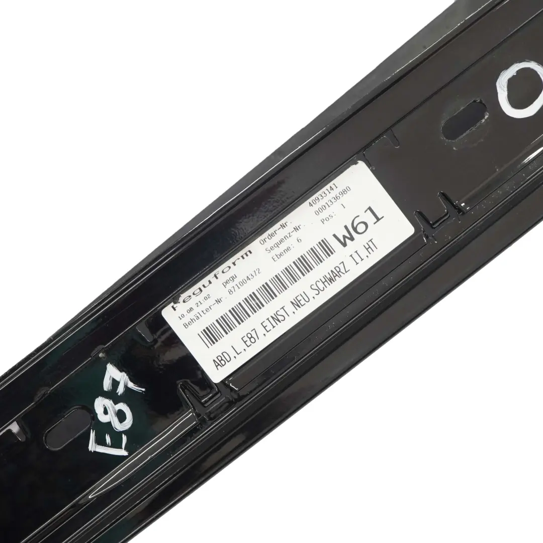 BMW E87 Sill Strip Faldón Lateral Izquierdo Negro 2 Schwarz II - 668 - SKU 0032949-SCH - Número de pieza 51770032949