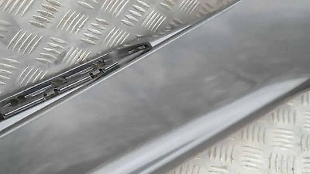 Bas de Porte Couverture Seuil a Gauche Sparkling Graphite pour BMW 1 E87 à propos du numéro de pièce 51770032949 BMW 1 E87 Bas de Porte Couverture Seuil a Gauche Sparkling Graphite - SKU 0032949-SG10 - Numéro de pièce 51770032949