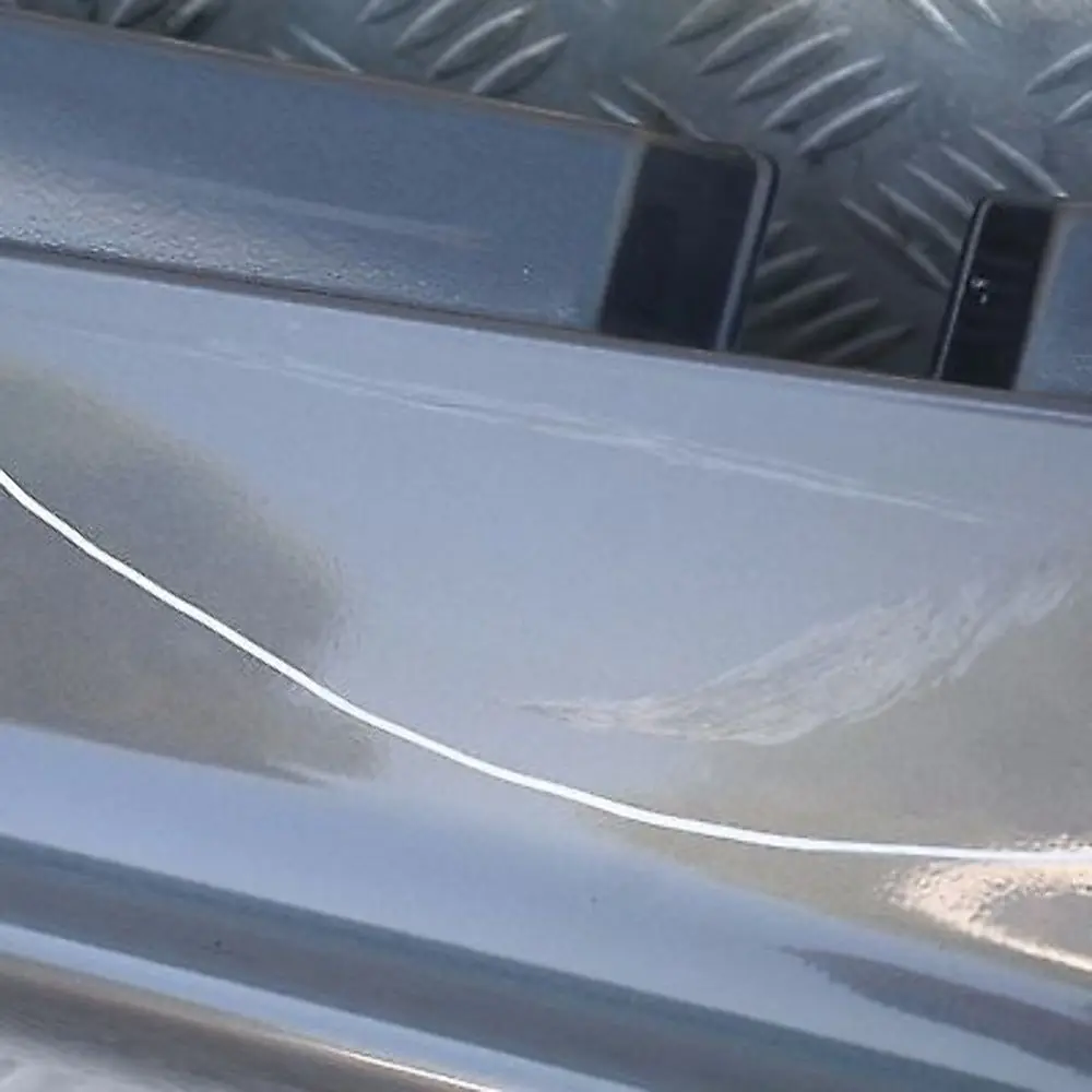 Listello Portiera Apertura Gonna SX Frizzante Grafite Metallizzato per BMW E87 con numero di parte 32949 BMW E87 Listello Portiera Apertura Gonna SX Frizzante Grafite Metallizzato - SKU 0032949-SG14 - Numero di parte 32949