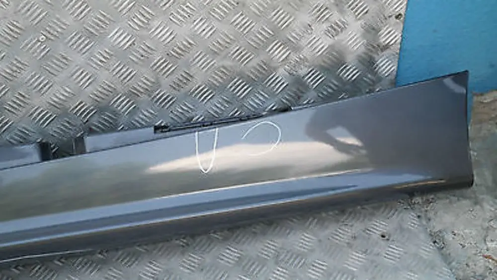 Einstiegsleisten Seitenschweller Links Sparkling Graphite Metallic A22 für BMW E87 mit Teilenummer 51770032949 BMW E87 Einstiegsleisten Seitenschweller Links Sparkling Graphite Metallic A22 - SKU 0032949-SG9 - Teilenummer 51770032949