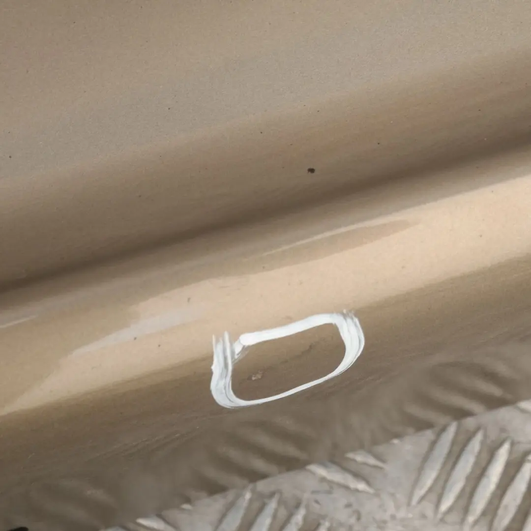 Listello Portiera Apertura Gonna SX Sonora Metallizzato A23 per BMW E87 con numero di parte 51770032949 BMW E87 Listello Portiera Apertura Gonna SX Sonora Metallizzato A23 - SKU 0032949-SON3 - Numero di parte 51770032949