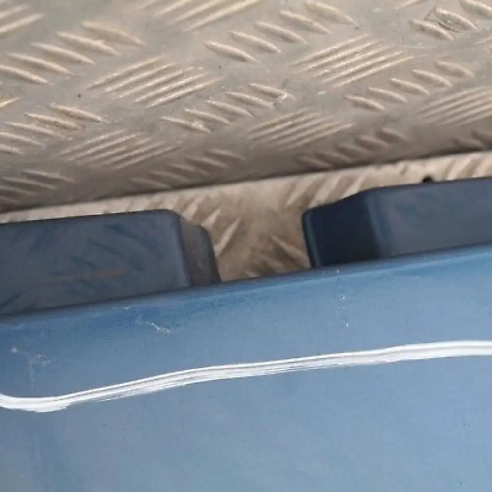 BMW 1 10 E87 Bas de Porte Couverture Seuil a Gauche Bleu de Sydney Bleu A19 - SKU 0032949-SYD10 - Numéro de pièce 32949