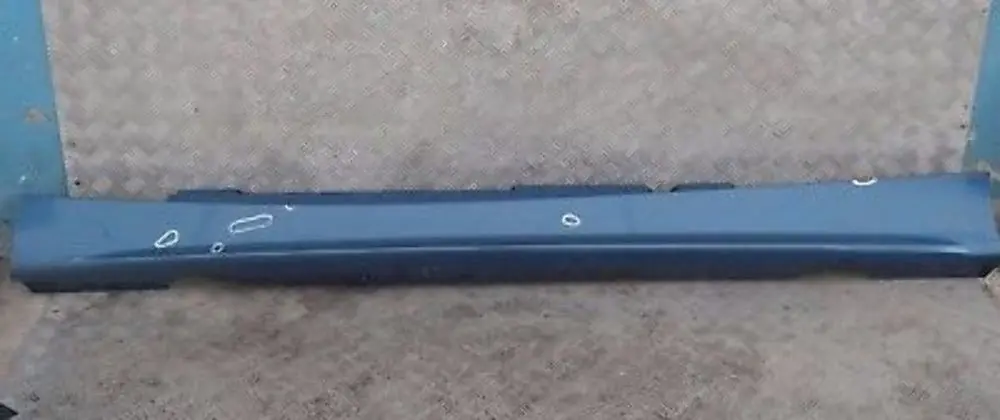 Bas de Porte Couverture Seuil a Gauche Bleu de Sydney Bleu A19 pour BMW 1 11 E87 à propos du numéro de pièce 32949 BMW 1 11 E87 Bas de Porte Couverture Seuil a Gauche Bleu de Sydney Bleu A19 - SKU 0032949-SYD11 - Numéro de pièce 32949