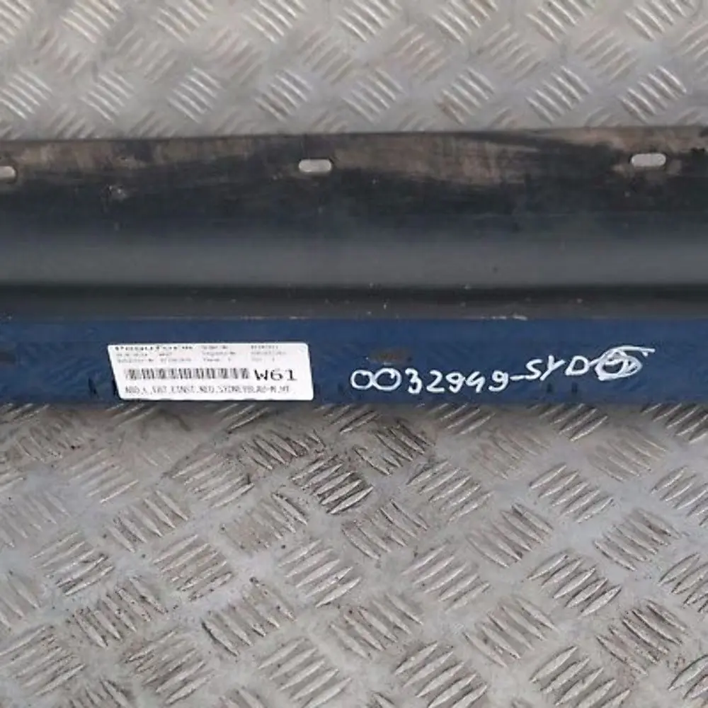 Schwellerleiste Blende Schweller links Sydneyblau Blau A19 für BMW 1 er E87 mit Teilenummer 32949 BMW 1 er E87 Schwellerleiste Blende Schweller links Sydneyblau Blau A19 - SKU 0032949-SYD6 - Teilenummer 32949