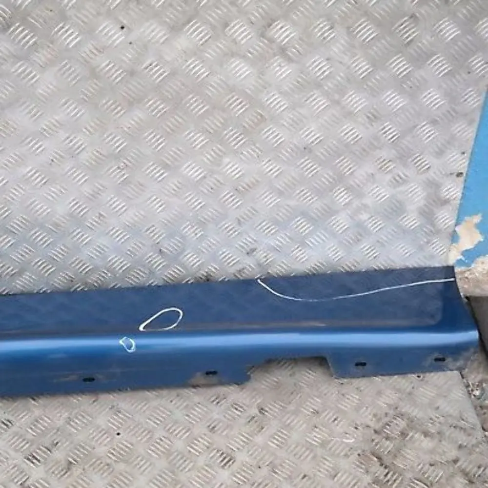 Bas de Porte Couverture Seuil a Gauche Bleu de Sydney Bleu Pour pour BMW 1 E87 à propos du numéro de pièce 32949 BMW 1 E87 Bas de Porte Couverture Seuil a Gauche Bleu de Sydney Bleu Pour - SKU 0032949-SYD7 - Numéro de pièce 32949