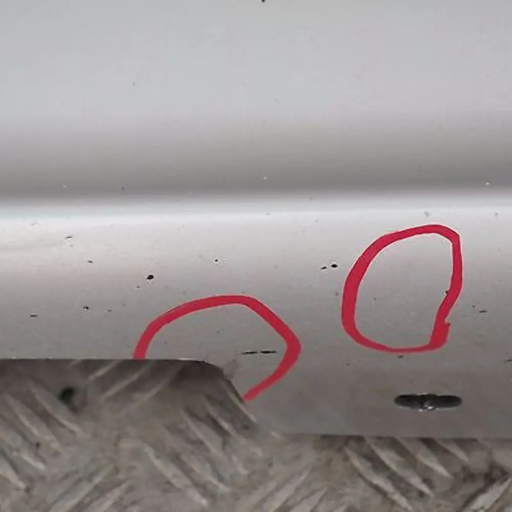 Einstiegsleisten Seitenschweller links Titansilber Metallic Silber 354 für BMW E87 mit Teilenummer 32949 BMW E87 Einstiegsleisten Seitenschweller links Titansilber Metallic Silber 354 - SKU 0032949-TS12 - Teilenummer 32949