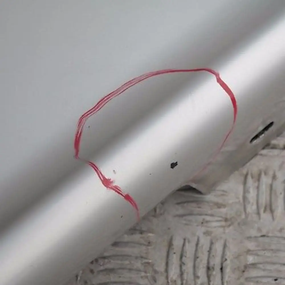 BMW E87 Faldón lateral izquierdo Titansilber Metallic Silver 354 - SKU 0032949-TS14 - Número de pieza 32949