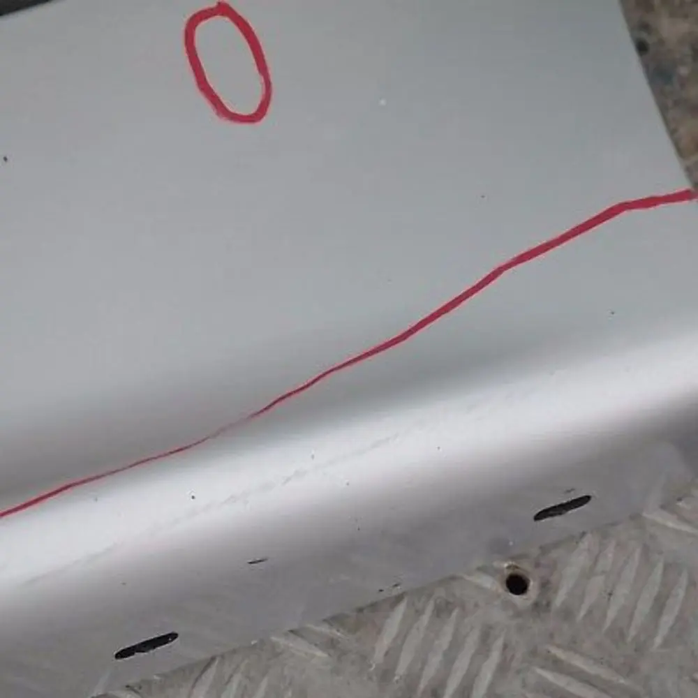 Nakładka próg lewy titansilber 354 do BMW E87 o numerze 32949 BMW E87 Nakładka próg lewy titansilber 354 - SKU 0032949-TS15 - Numer Części 32949