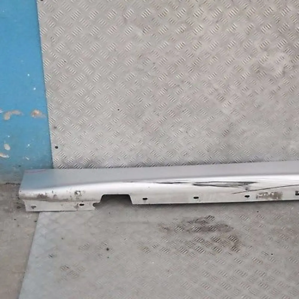 Bas de Porte Couverture Seuil a Gauche Argent Titane Sliber pour BMW 1 E87 à propos du numéro de pièce 32949 BMW 1 E87 Bas de Porte Couverture Seuil a Gauche Argent Titane Sliber - SKU 0032949-TS17 - Numéro de pièce 32949