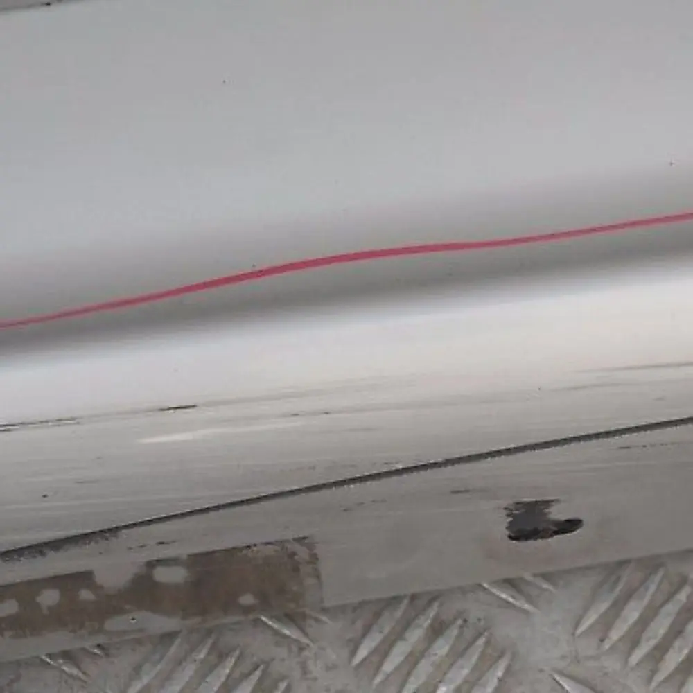 BMW 1 E87 Bas de Porte Couverture Seuil a Gauche Argent Titane Sliber - SKU 0032949-TS17 - Numéro de pièce 32949