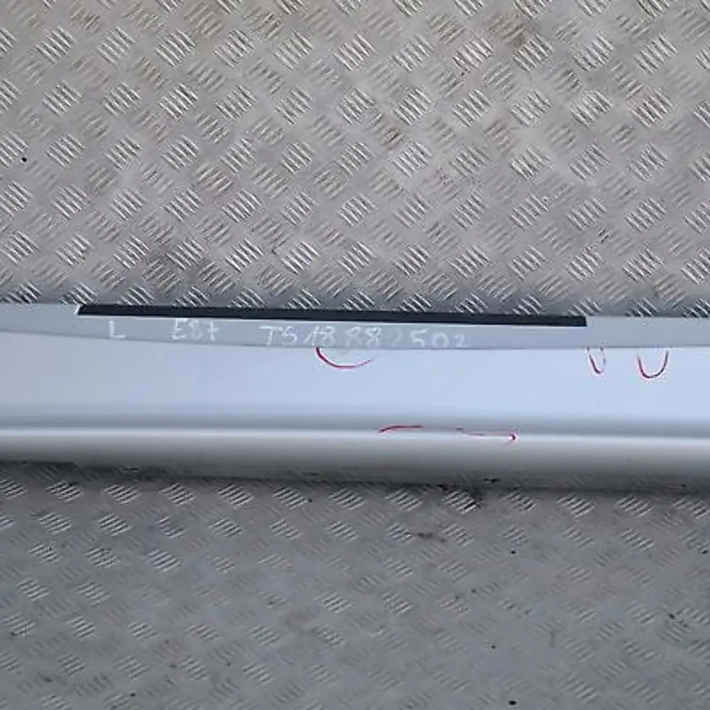 BMW E87 Listello Portiera Apertura Gonna Sinistra Argento-Titanio Sliber - SKU 0032949-TS2 - Numero di parte 51770032949