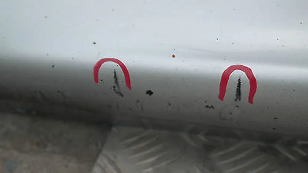 Sill strip side skirt left N/S Titansilber Metallic Silver 354 to BMW 1 SERIES E87 with Part number 51770032949 BMW 1 SERIES E87 Sill strip side skirt left N/S Titansilber Metallic Silver 354 - SKU 0032949-TS5 - Part number 51770032949