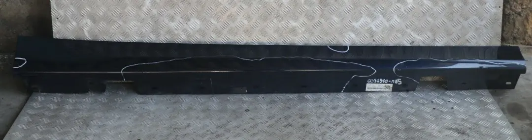 Schwellerleiste Blende Schweller rechts Monacoblau Blau für BMW 3 er E90 E91 mit Teilenummer 0032950 BMW 3 er E90 E91 Schwellerleiste Blende Schweller rechts Monacoblau Blau - SKU 0032950-MB5 - Teilenummer 0032950