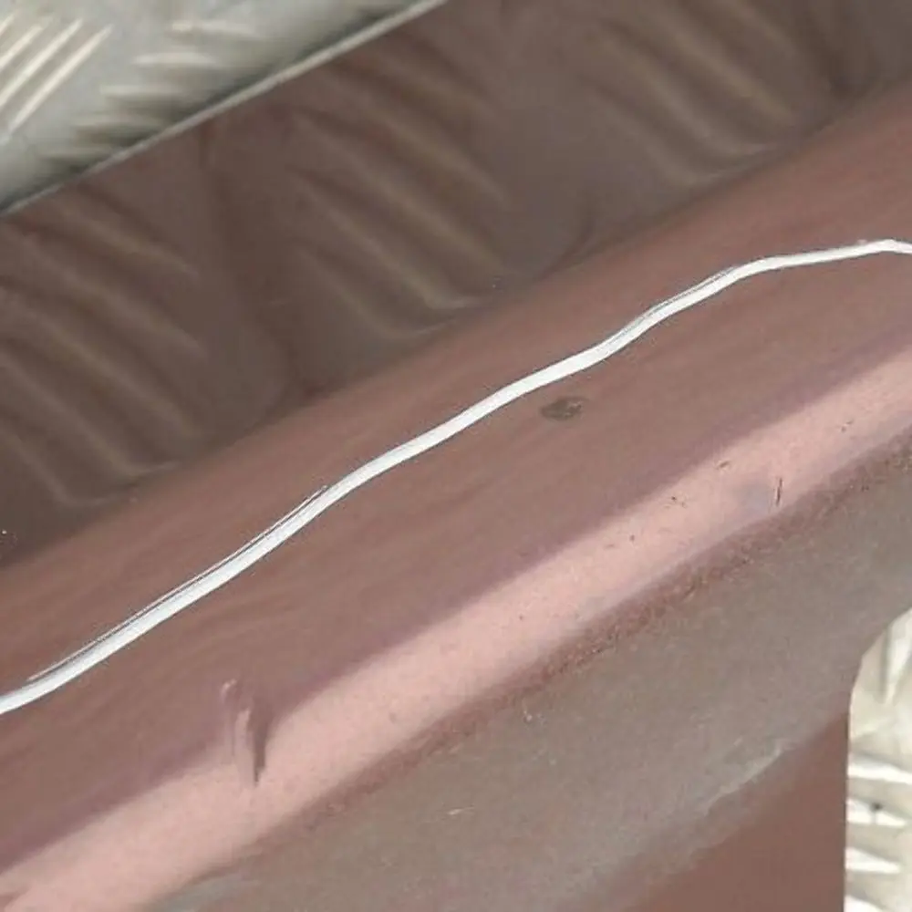 Listello Portiera Apertura Gonna Destra Barrique Rosso - A41 per BMW E90 E91 con numero di parte 32950 BMW E90 E91 Listello Portiera Apertura Gonna Destra Barrique Rosso - A41 - SKU 0032950-BAQ - Numero di parte 32950