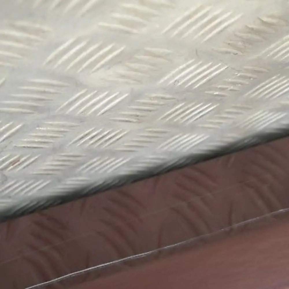 Bas de Porte Couverture Seuil Droite Rouge Barrique Rouge - A41 pour BMW 3 E90 E91 à propos du numéro de pièce 32950 BMW 3 E90 E91 Bas de Porte Couverture Seuil Droite Rouge Barrique Rouge - A41 - SKU 0032950-BAQ - Numéro de pièce 32950