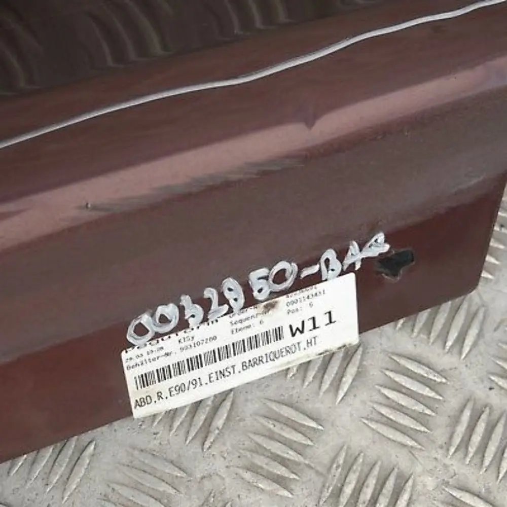 Schwellerleiste Blende Schweller rechts Barriquerot Red - A41 für BMW 3 er E90 E91 mit Teilenummer 32950 BMW 3 er E90 E91 Schwellerleiste Blende Schweller rechts Barriquerot Red - A41 - SKU 0032950-BAQ - Teilenummer 32950