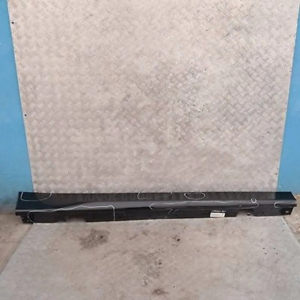 Schwellerleiste Lackiert Rechts Black Sapphire UNI/MET. für BMW 3 er E90 E91 mit Teilenummer 32950 BMW 3 er E90 E91 Schwellerleiste Lackiert Rechts Black Sapphire UNI/MET. - SKU 0032950-BS1 - Teilenummer 32950