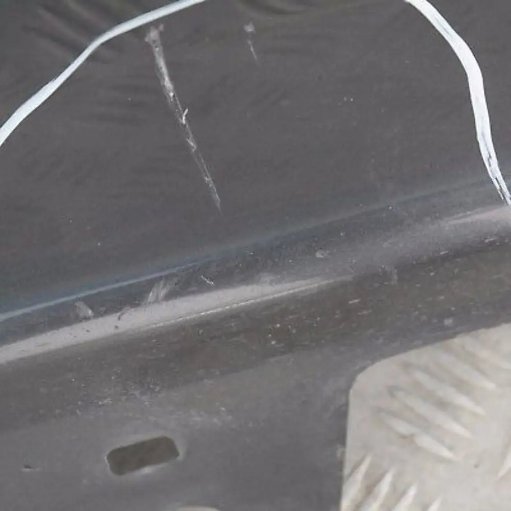 Listón de umbral faldón lateral derecho Zafiro negro metalizado 475 para BMW E90 E91 con número de pieza 32950 BMW E90 E91 Listón de umbral faldón lateral derecho Zafiro negro metalizado 475 - SKU 0032950-BS24 - Número de pieza 32950