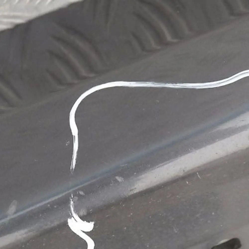 Listello Portiera Apertura Gonna Destra Black Sapphire Metallic per BMW E90 E91 con numero di parte 32950 BMW E90 E91 Listello Portiera Apertura Gonna Destra Black Sapphire Metallic - SKU 0032950-BS24 - Numero di parte 32950