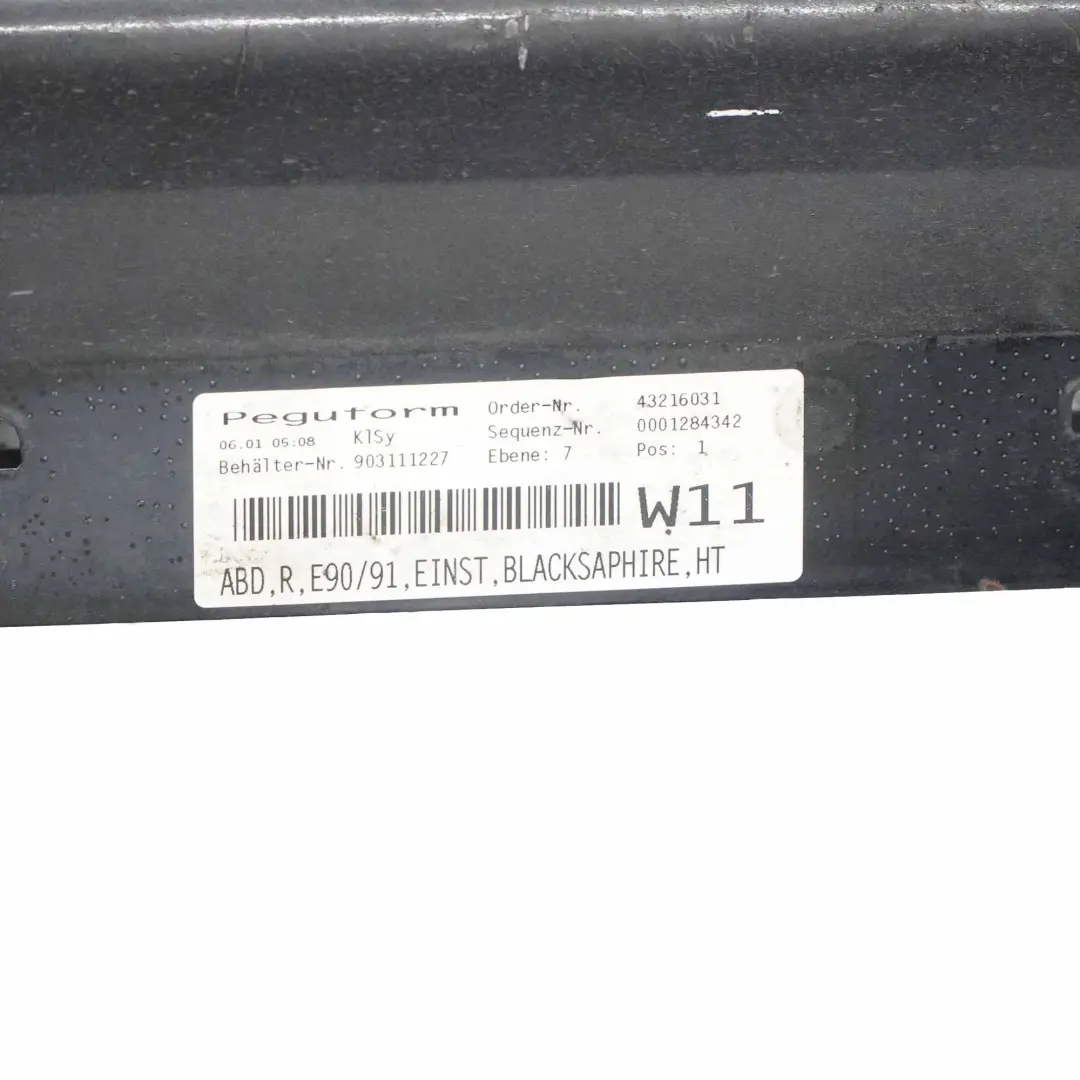 Striscia davanzale laterale destra Nero Zaffiro Metallizzato - 475 per BMW E90 E91 con numero di parte 0032950 BMW E90 E91 Striscia davanzale laterale destra Nero Zaffiro Metallizzato - 475 - SKU 0032950-BS5 - Numero di parte 0032950
