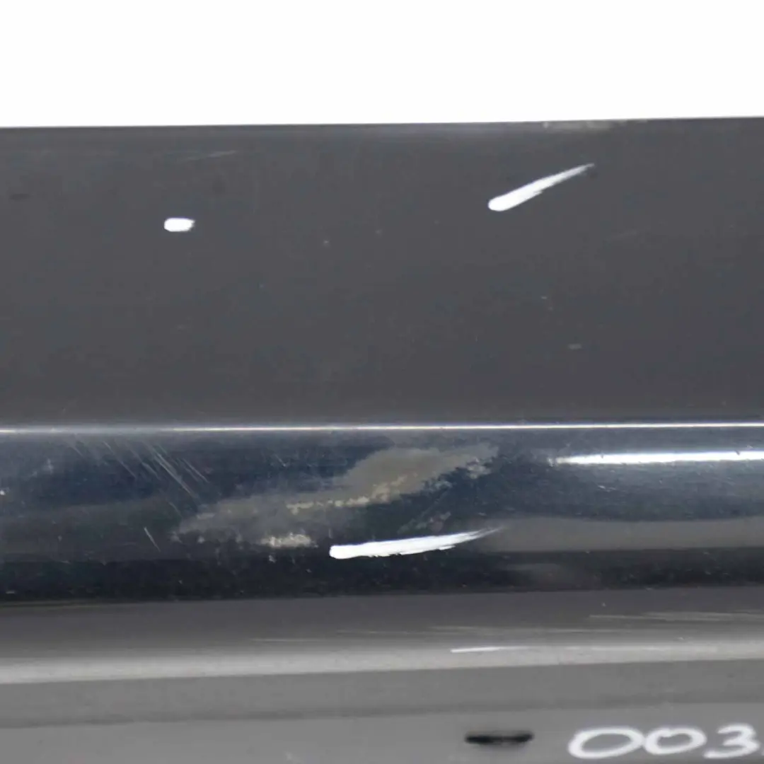 BMW E90 E91 Bas de Porte Bouchon Droit Noir de Carbone Metallique 416 - SKU 0032950-CAR1 - Numéro de pièce 0032950