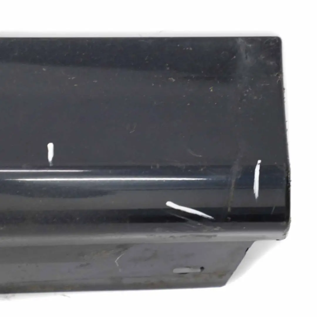 BMW E90 E91 Bas de Porte Bouchon Droit Noir de Carbone Metallique 416 - SKU 0032950-CAR1 - Numéro de pièce 0032950