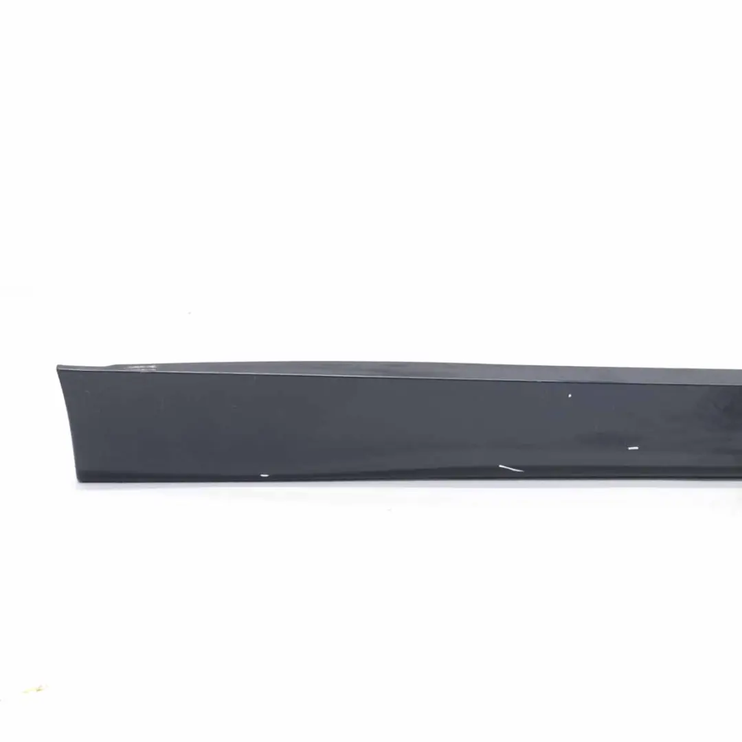 BMW E90 E91 Bas de Porte Bouchon Droit Noir de Carbone Metallique 416 - SKU 0032950-CAR1 - Numéro de pièce 0032950